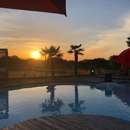 Agreable Chambre D'Hote Calme Avec Piscine Souvans Exteriör bild