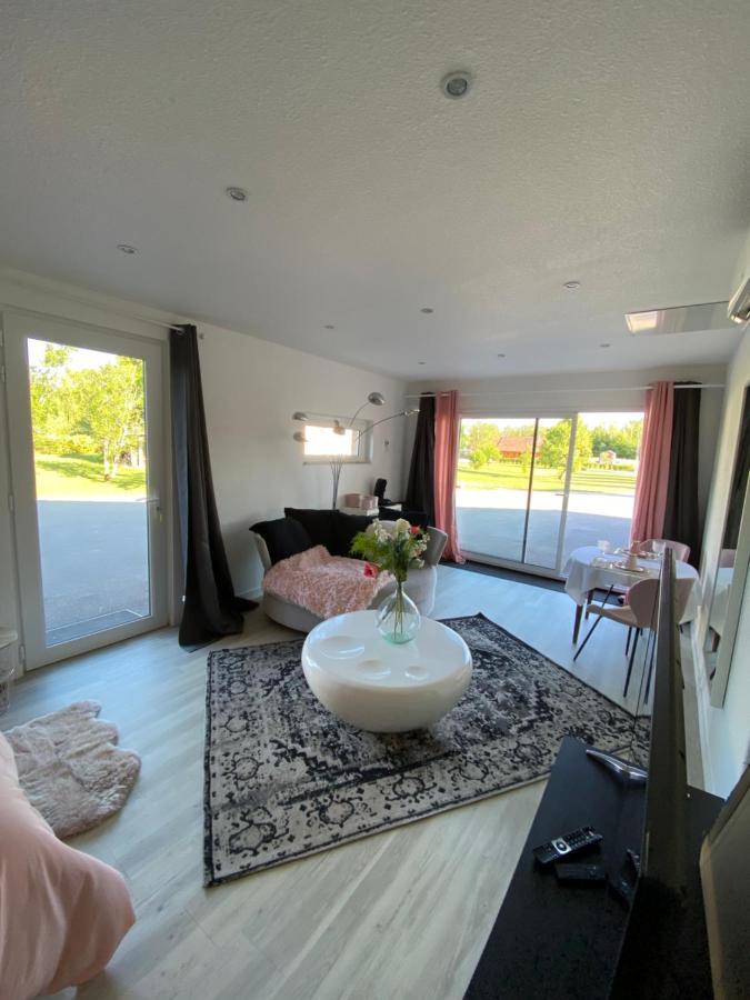 Agreable Chambre D'Hote Calme Avec Piscine Souvans Exteriör bild