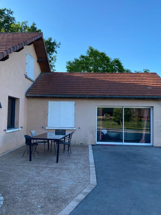Agreable Chambre D'Hote Calme Avec Piscine Souvans Exteriör bild