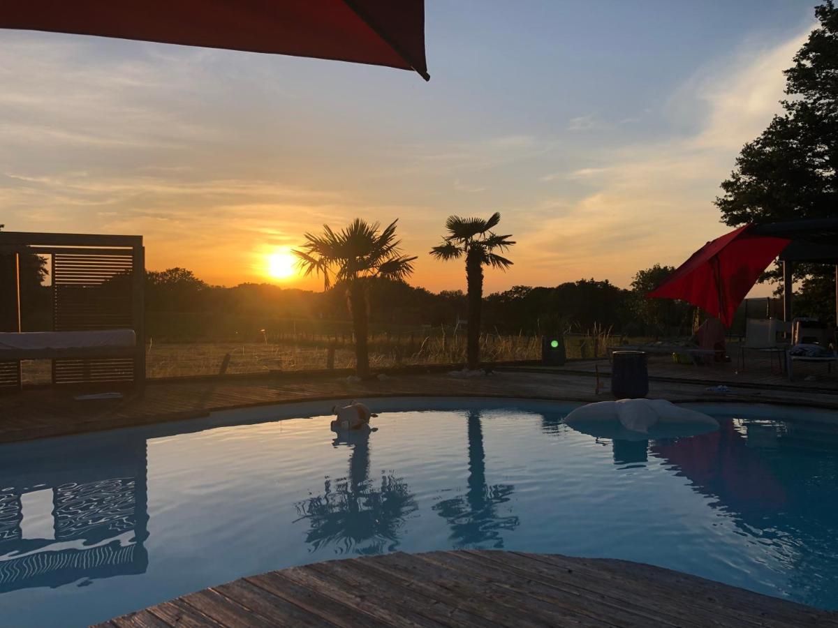Agreable Chambre D'Hote Calme Avec Piscine Souvans Exteriör bild